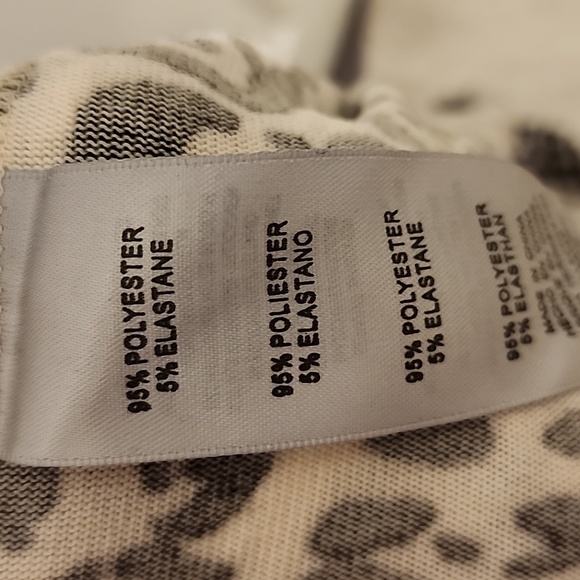 BRAND NEW SOFT animal print hacci knit pants, generously sized - Picture 4 of 4